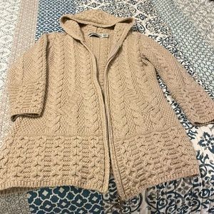 100% long wool zippered sweater with pockets
